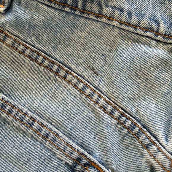 Levi's Distressed Light Blue Jean Shorts - Picture 3 of 4